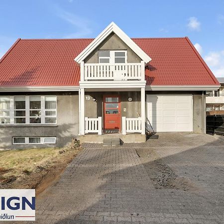 Large Apartment Close To The Centre Reykjavík Exterior foto